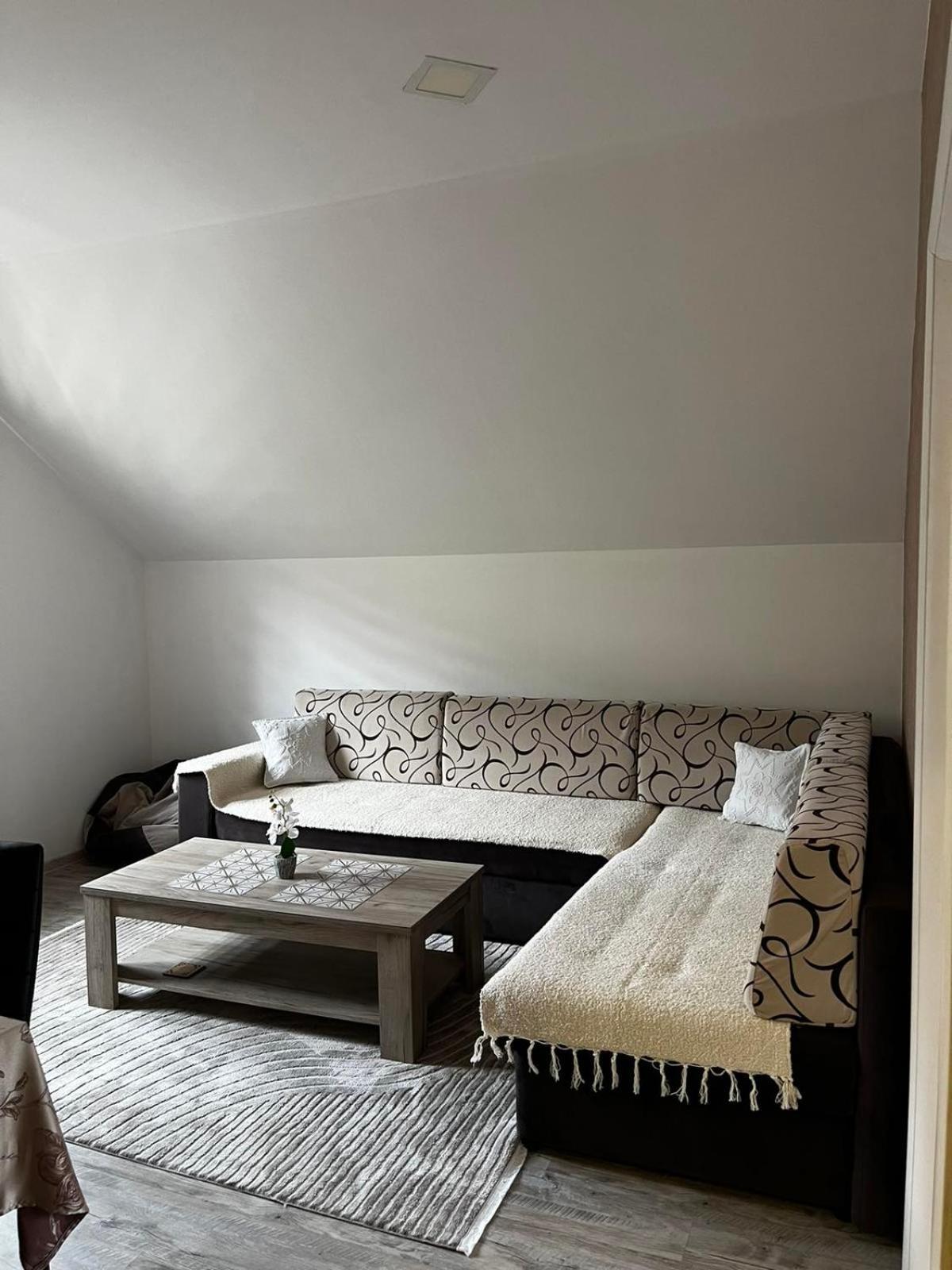 Apartmani Nikolic Višegrad Rum bild