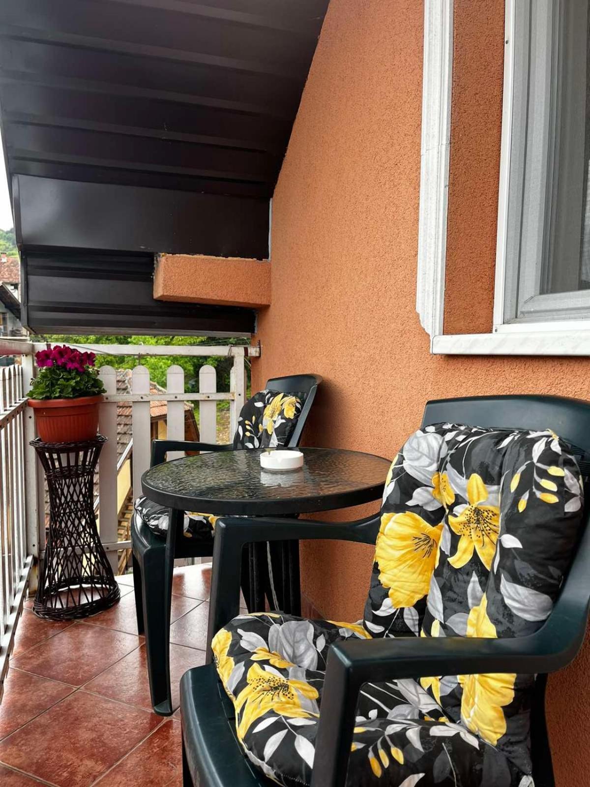 Apartmani Nikolic Višegrad Rum bild